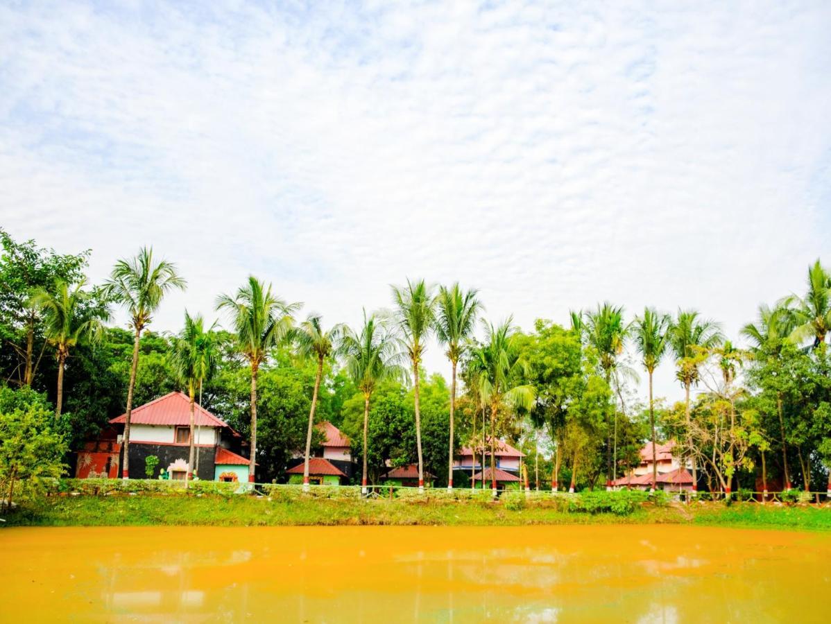 Raktokorobi Karu Gram Hotel Sri Niketan Exterior foto