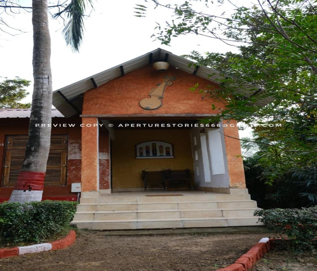 Raktokorobi Karu Gram Hotel Sri Niketan Exterior foto